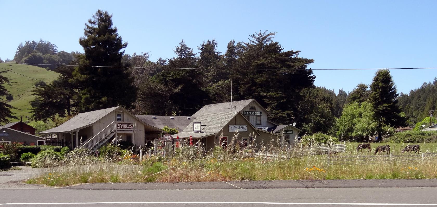 I passed the small tourist stop of Dunkan's Mills as I headed back to along the Russian River to class=